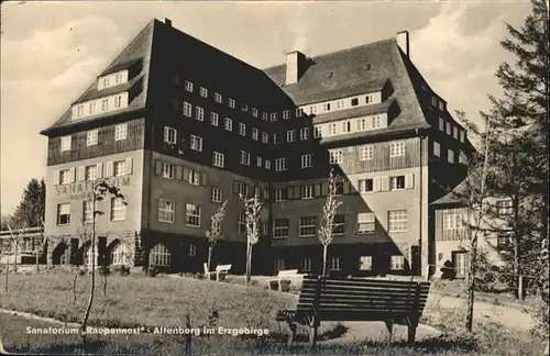 Altenberg Erzgebirge Sanatorium Raupennest / Geising /Saechsische Schweiz-Osterzgebirge LKR