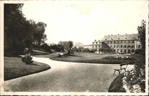 Cambrai College Jardin Public *