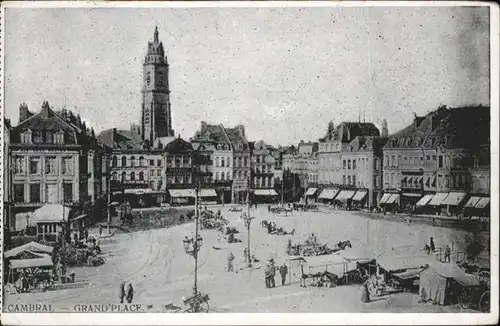 Cambrai Grand Place Marktplatz *
