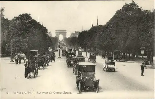 Paris L'Avenue des Champs-Elysees / Paris /Arrond. de Paris