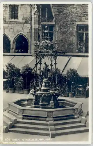 Goettingen Niedersachsen Goettingen Gaenseliesel Brunnen * / Goettingen /Goettingen LKR