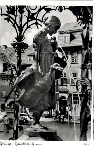 Goettingen Niedersachsen Goettingen Gaenselieselbrunnen * / Goettingen /Goettingen LKR