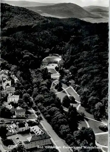 Bad Wildungen Bad Wildungen Fliegeraufnahme Kurpark Wandelhalle x / Bad Wildungen /Waldeck-Frankenberg LKR