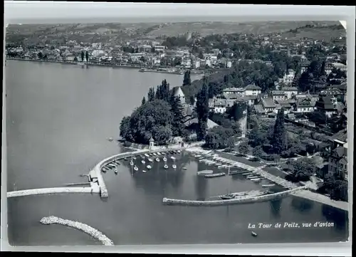 La Tour-de-Peilz La Tour-de-Peilz Fliegeraufnahme * / La Tour-de-Peilz /Bz. Vevey