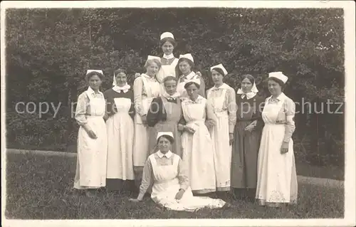 Poessneck Gruppenfoto Krankenschwestern / Poessneck /Saale-Orla-Kreis LKR