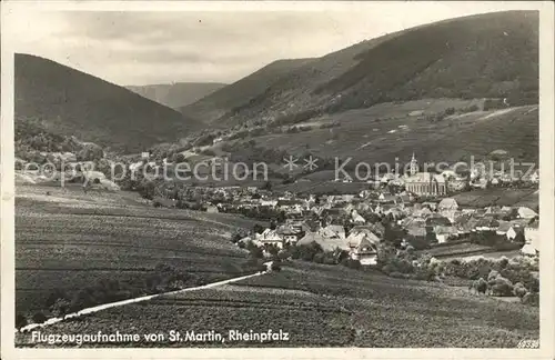 St Martin Pfalz Fliegeraufnahme / Sankt Martin /Suedliche Weinstrasse LKR