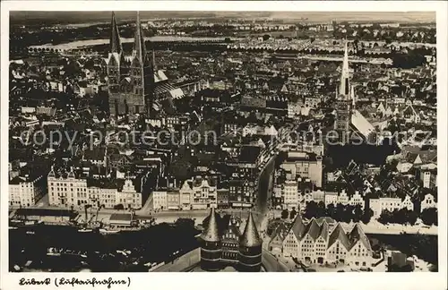 Luebeck Stadtmitte Kirche Fliegeraufnahme / Luebeck /Luebeck Stadtkreis