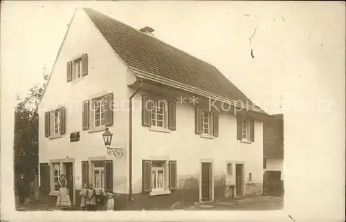 Broggingen Wohnhaus Frau mit Kindern / Herbolzheim /Emmendingen LKR