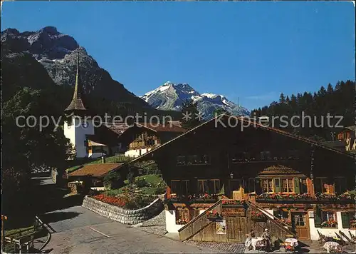 Gsteig Dorfpartie mit Kirche Oldenhorn Diablerets Pillon Pass Kat. Gsteig