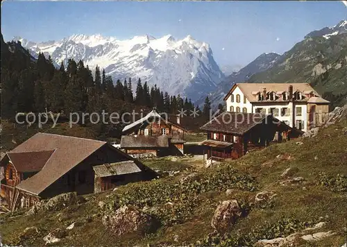 Engstlenalp BE Kurhaus Engstlenalp mit Wetterhoerner / Innertkirchen /Bz. Oberhasli