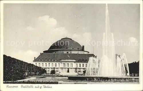 Hannover Stadthalle mit grosser Fontaene Kat. Hannover