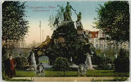 Ludwigshafen Rhein Ludwigshafen Jubilaeumsbrunnen * / Ludwigshafen am Rhein /Ludwigshafen Rhein Stadtkreis