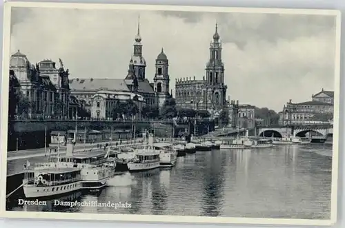 Dresden Dresden Dampfschifflandeplatz * / Dresden Elbe /Dresden Stadtkreis