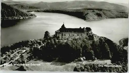 Schloss Waldeck Schloss Waldeck Fliegeraufnahme Edersee * / Waldeck /Waldeck-Frankenberg LKR