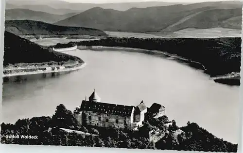 Schloss Waldeck Schloss Waldeck Fliegeraufnahme Edersee * / Waldeck /Waldeck-Frankenberg LKR