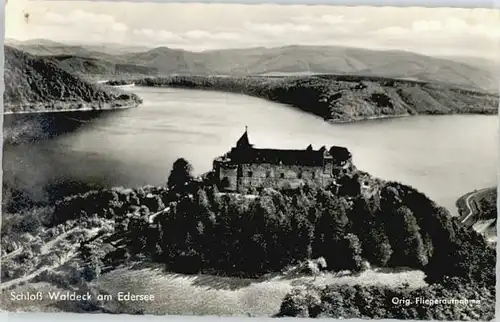 Schloss Waldeck Schloss Waldeck Fliegeraufnahme Edersee x / Waldeck /Waldeck-Frankenberg LKR