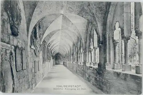 Halberstadt Halberstadt Suedlicher Kreuzgang Dom * / Halberstadt /Harz LKR