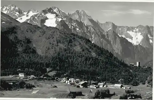 Maloja GR Maloja  * / Maloja Graubuenden /Bz. Maloja