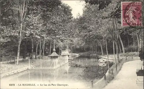 La Rochelle Charente-Maritime La Rochelle le Lac du Parc Charruyer x / La Rochelle /Arrond. de La Rochelle