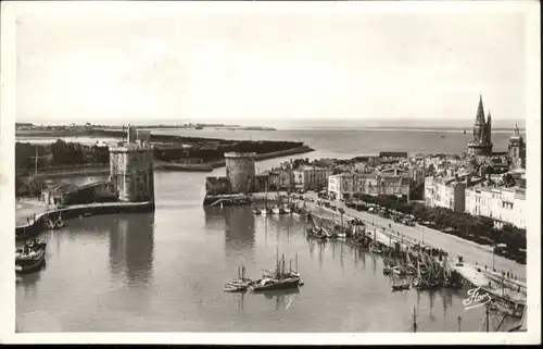 La Rochelle Charente-Maritime La Rochelle Tour St Nicolas Schiff * / La Rochelle /Arrond. de La Rochelle