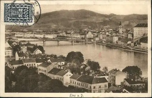 Linz Donau Bruecke / Linz /Linz-Wels