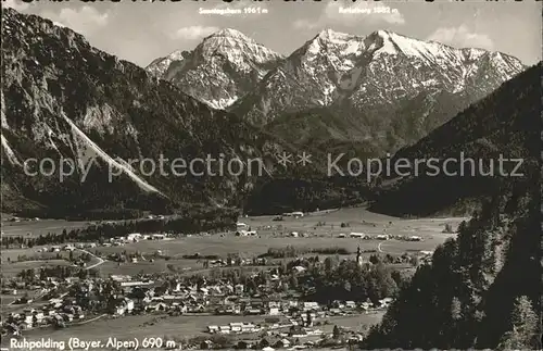 Ruhpolding Gesamtansicht mit Sonntagshorn und Reifelberg Chiemgauer Alpen Kat. Ruhpolding