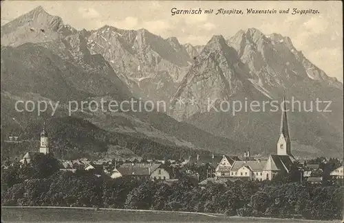 Garmisch-Partenkirchen Ortsansicht mit Kirche Alpspitze Waxenstein Zugspitze Wettersteingebirge / Garmisch-Partenkirchen /Garmisch-Partenkirchen LKR