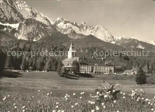 Klais Schloss Elmau mit Dreitorspitze Wettersteingebirge Kat. Kruen