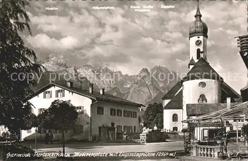 Garmisch Partenkirchen Mohrenplatz Kirche Zugspitzgruppe Kat. Garmisch Partenkirchen