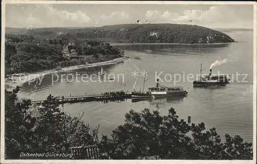 Gluecksburg Ostseebad Seebruecke Schiffe Kat. Gluecksburg (Ostsee)