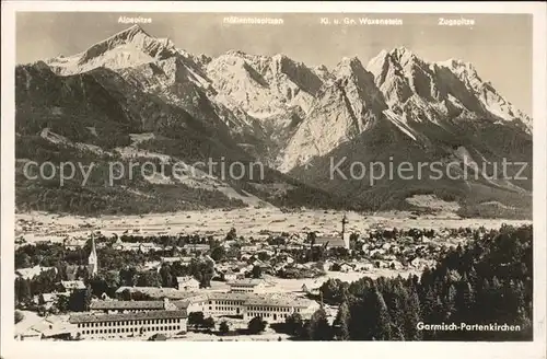 Garmisch Partenkirchen Panorama mit Zugspitzgruppe Wettersteingebirge Kat. Garmisch Partenkirchen