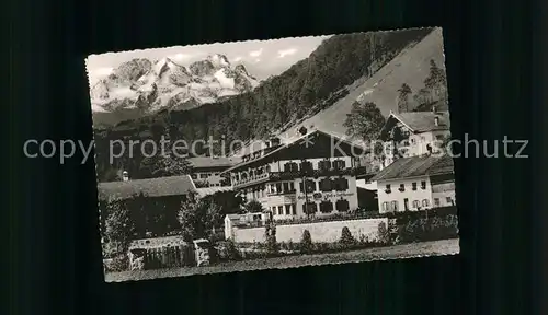 Wallgau Hotel Gasthof zur Post mit Zugspitzmassiv Wettersteingebirge Kat. Wallgau