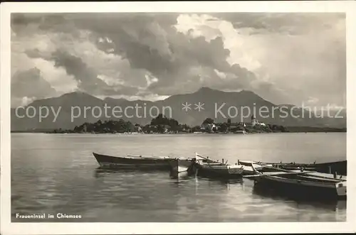 Fraueninsel Chiemsee mit Kloster Frauenwoerth Boot Chiemgauer Alpen Kat. Chiemsee