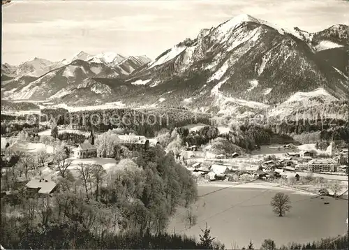 Marquartstein Gesamtansicht mit Hochplatte und Geigelstein Chiemgauer Alpen Winterimpressionen Kat. Marquartstein