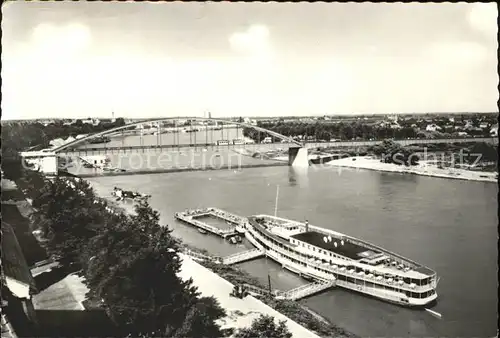 Szeged Theissufer mit dem Hotel am Schiff "Szoeke Tsza" Kat. Szeged