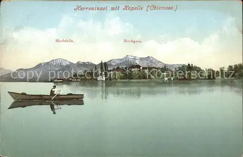 Chiemsee Herreninsel mit Hochfelln und Hochgern Chiemgauer Alpen Boot Kat. Chiemsee