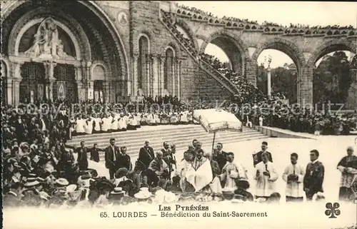 Lourdes Hautes Pyrenees Benediction du Saint Sacrement Basilique Kat. Lourdes