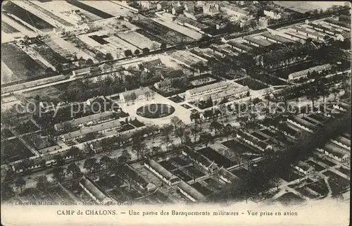 Camp de Chalons Baraquements militaires vue aerienne Kat. Mourmelon le Petit