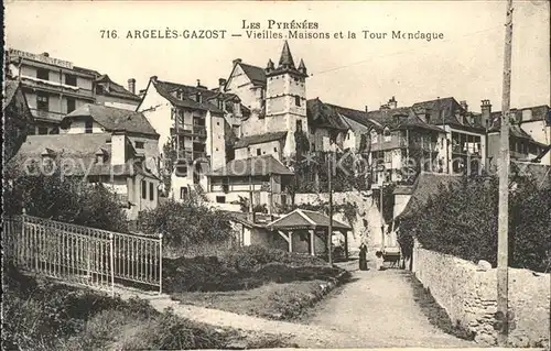 Argeles Gazost Vieilles Maisons et la Tour Mendague Kat. Argeles Gazost