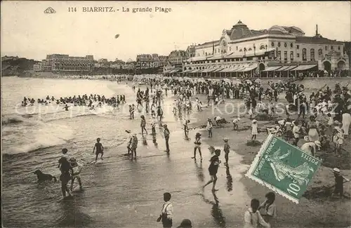 Biarritz Pyrenees Atlantiques La grande Plage Kat. Biarritz