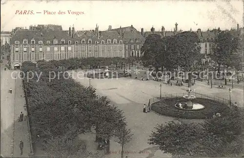 Paris Place des Vosges Fontaine Kat. Paris