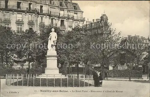 Neuilly sur Seine Le Rond Point Monument d Alfred de Musset Kat. Neuilly sur Seine