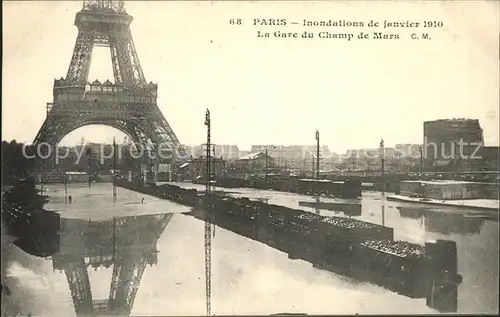 Eiffelturm La Tour Eiffel Paris Gare du Champ de Mars Inondations de janvier 1910 Kat. Paris