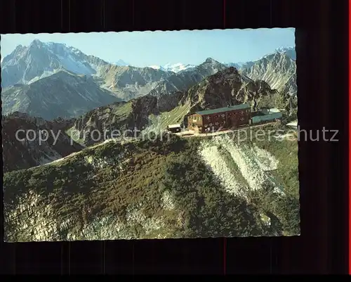 Ostlerhuette Berggasthaus auf dem Breitenberg Allgaeuer Alpen Alpenpanorama Kat. Pfronten