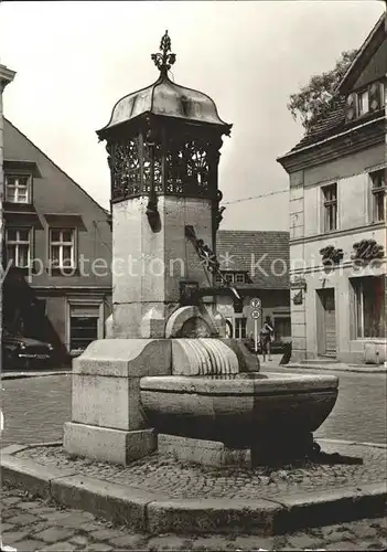 Buckow Maerkische Schweiz Brunnen am Markt Kat. Buckow Maerkische Schweiz