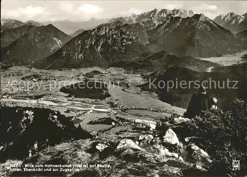 Reutte Tirol Hahnenkammblick mit Hoefen Ehenbichl und Zugspitze Kat. Reutte