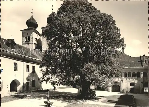 Millstatt Kaernten Stiftskirche Kat. Millstatt Millstaetter See