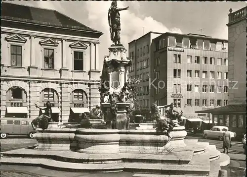 Augsburg Augustusbrunnen Statuen am Rathausplatz Kat. Augsburg