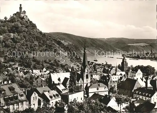 Braubach Rhein Ortsansicht mit Kirche und Marksburg Serie Der schoene Rhein / Braubach /Rhein-Lahn-Kreis LKR