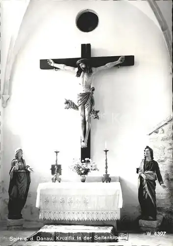 Spitz Donau Kruzifix in der Seitenkapelle / Spitz Wachau Donau /Waldviertel